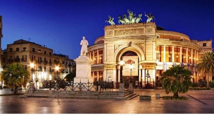 Politeama Center Bed & Breakfast Palermo Exterior photo